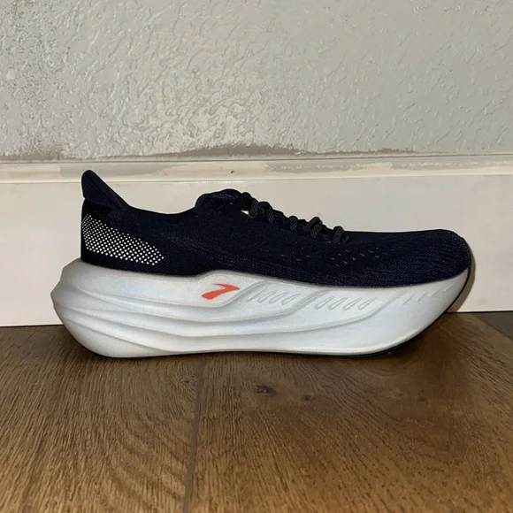 Women’s Brooks Glycerin Max - Picture 3 of 10